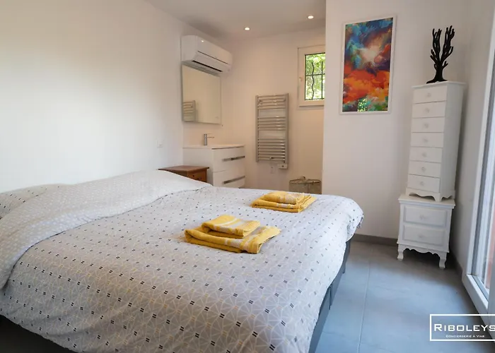 Riboleys - Grande Au Golf De Beziers 빌라 Montblanc